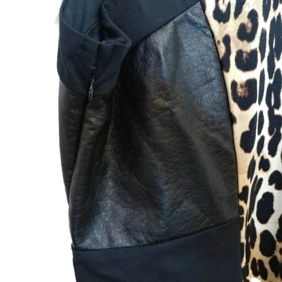 Lane Bryant Size 26 Double V Neck Dress Black Leopard‎ Print A Line Cap Sleeve - Picture 5 of 12